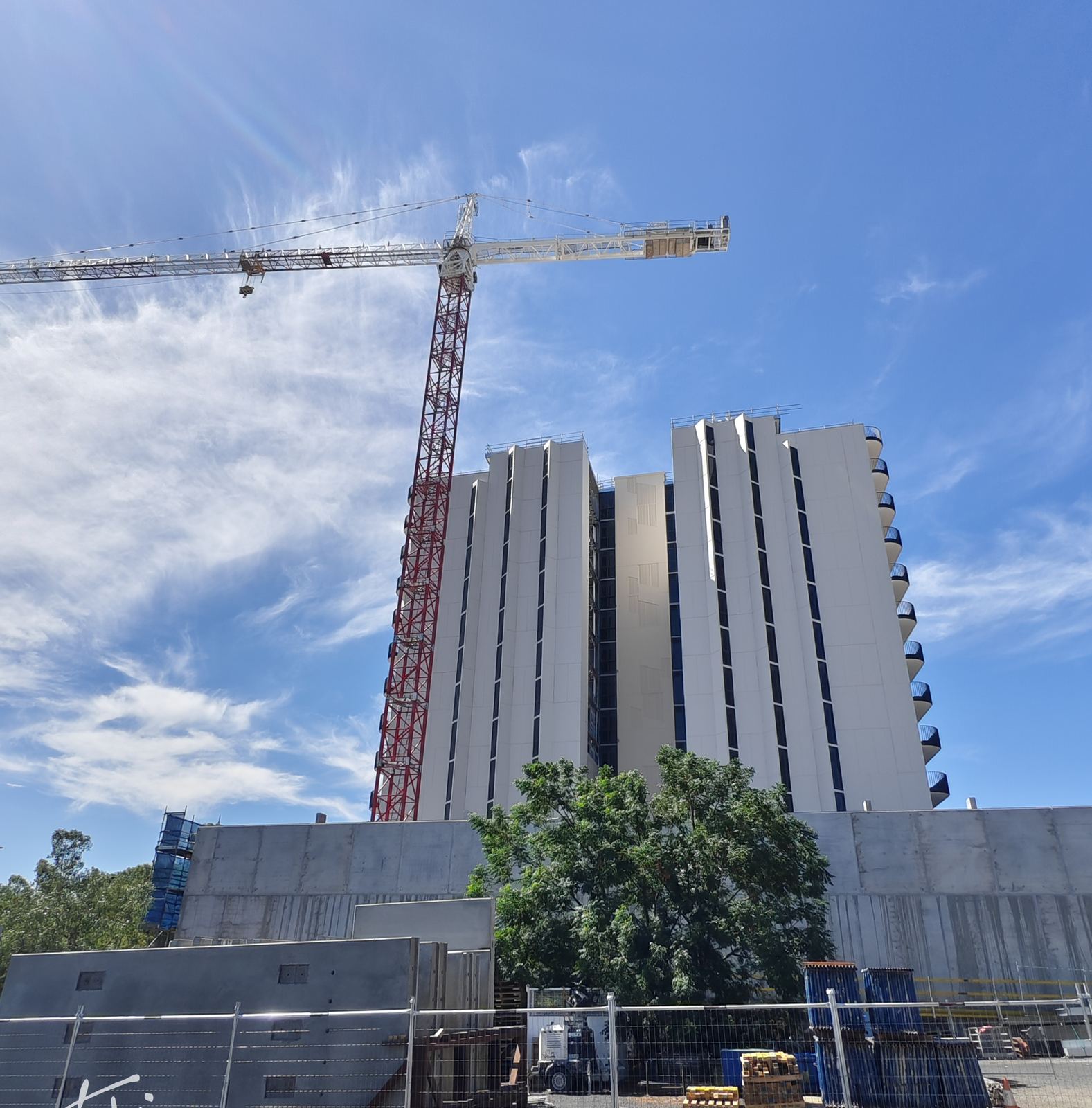 Dubbo residential tower during construction